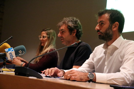 From left to right Giorgia Linardi (Sea Watch), Oscar Camps (Open Arms), Erasmo Palazzotto (Mediterranea) during their press conference at the Barcelona Maritime Museum on November 23 2018 (by Miquel Codolar)